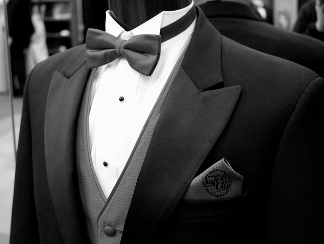 Why Renting a Suit or Tuxedo for Prom is Best Vs Buying